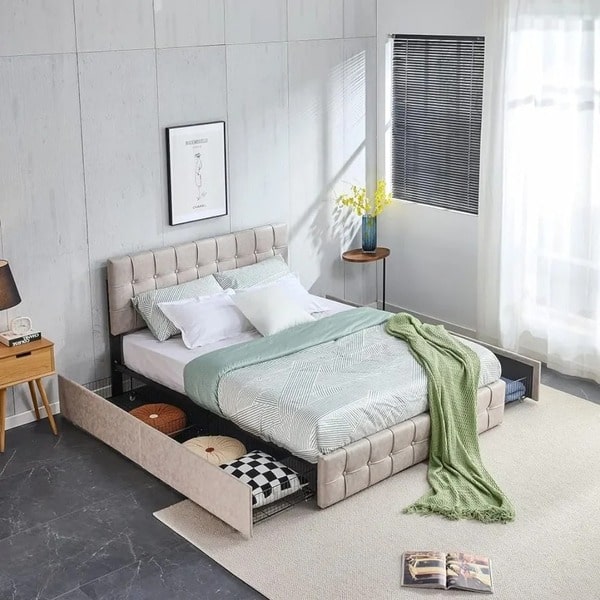 picture queen sized bed